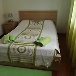 Guest house Quartos Da *